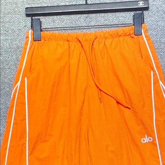 ALO Yoga Orange Track Pants & Jacket Set - Picture 5 of 6